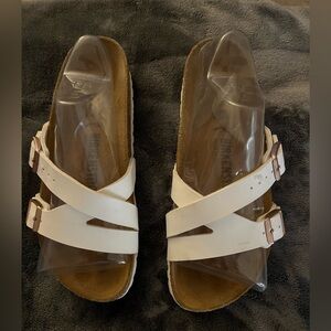 Birkenstock Women’s Winter White Crisscross Rose Gold Buckle Sandals/Slide. 6.5.